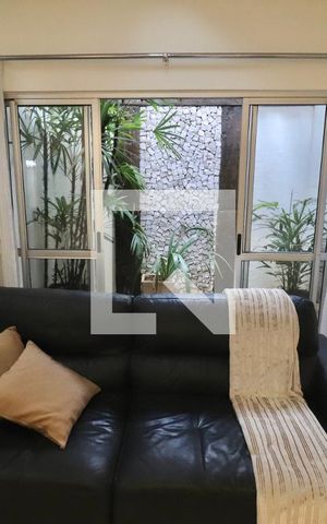 Casa para alugar com 223m², 3 quartos e 4 vagas Casa para alugar com 223m², 3 quartos e 4 vagasSala