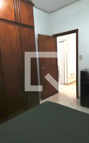 Casa para alugar com 223m², 3 quartos e 4 vagas Casa para alugar com 223m², 3 quartos e 4 vagasQuarto 1
