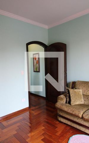 Casa à venda com 194m², 5 quartos e 2 vagasSuíte 2