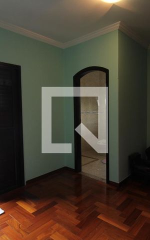 Casa à venda com 194m², 5 quartos e 2 vagasSuíte 2