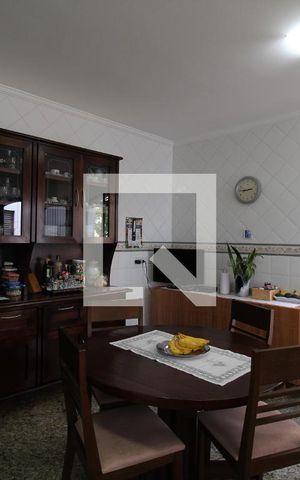 Casa à venda com 194m², 5 quartos e 2 vagasCozinha
