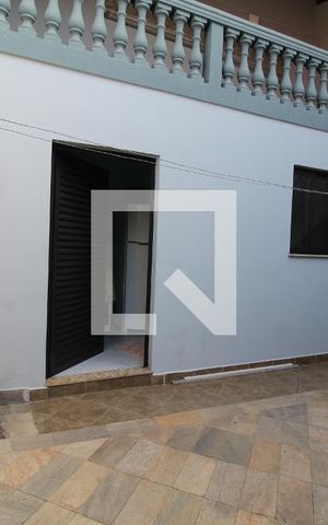 Casa à venda com 194m², 5 quartos e 2 vagasÁrea de Serviço