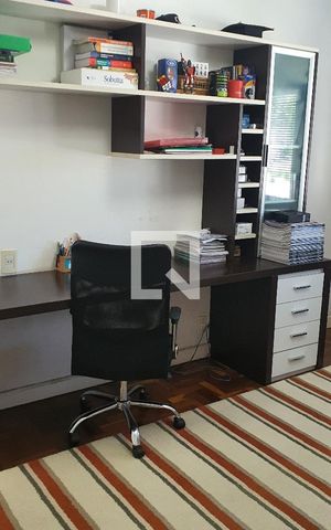 Casa à venda com 350m², 4 quartos e 4 vagasQuarto 3