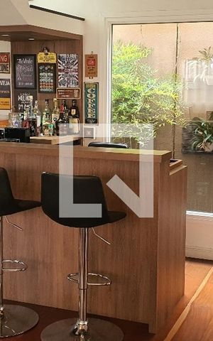 Casa à venda com 350m², 4 quartos e 4 vagasDetalhe Sala