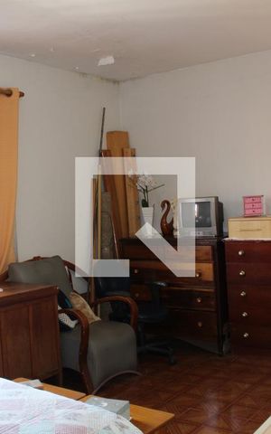 Casa à venda com 375m², 2 quartos e 2 vagasSala