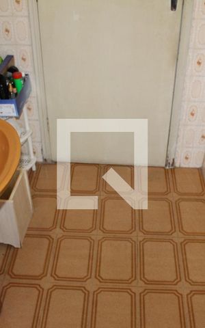 Casa à venda com 375m², 2 quartos e 2 vagasBanheiro