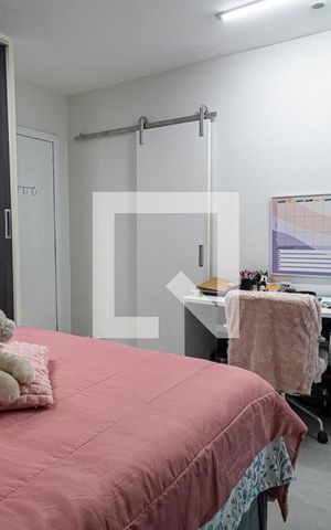 Casa de condomínio à venda com 520m², 4 quartos e 3 vagas Casa de condomínio à venda com 520m², 4 quartos e 3 vagasQuarto 1
