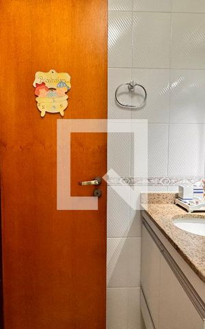 Apartamento à venda com 90m², 3 quartos e 2 vagas Apartamento à venda com 90m², 3 quartos e 2 vagasBanheiro