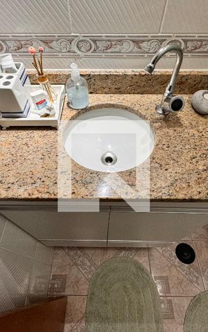 Apartamento à venda com 90m², 3 quartos e 2 vagas Apartamento à venda com 90m², 3 quartos e 2 vagasBanheiro