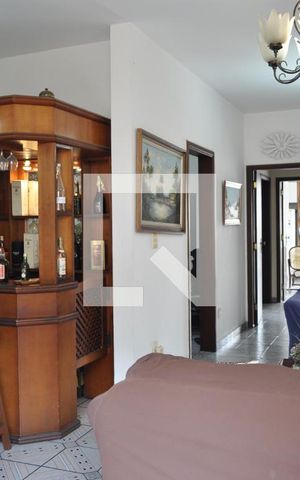Casa à venda com 340m², 6 quartos e sem vagaSala