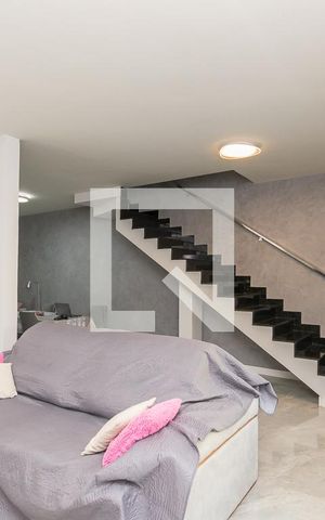 Casa à venda com 390m², 3 quartos e 4 vagas Casa à venda com 390m², 3 quartos e 4 vagasSala
