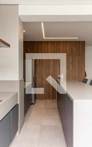 Apartamento à venda com 240m², 1 quarto e 4 vagas Apartamento à venda com 240m², 1 quarto e 4 vagasCobertura - Cozinha