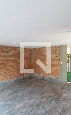 Casa à venda com 315m², 5 quartos e 3 vagasGaragem