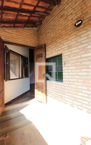 Casa à venda com 315m², 5 quartos e 3 vagasVaranda das Suites 1 e 2