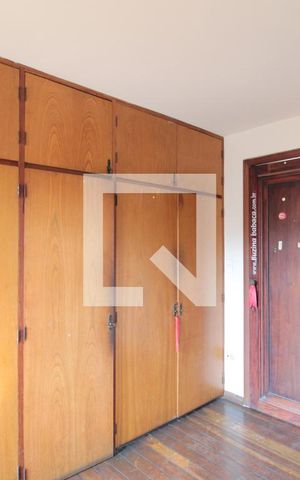 Casa à venda com 315m², 5 quartos e 3 vagasSuite 2