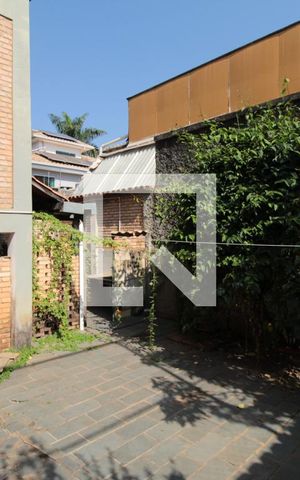 Casa à venda com 315m², 5 quartos e 3 vagasÁrea Externa