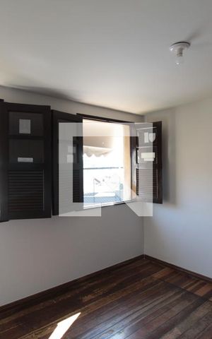 Casa à venda com 315m², 5 quartos e 3 vagasQuarto 3