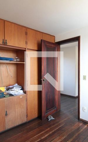 Casa à venda com 315m², 5 quartos e 3 vagasQuarto 1