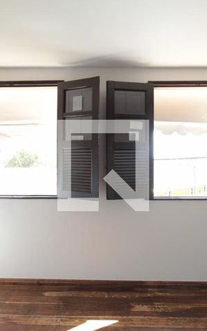 Casa à venda com 315m², 5 quartos e 3 vagasQuarto 3