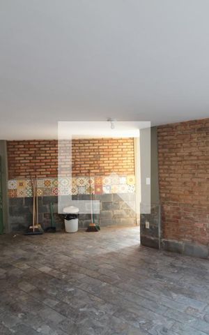 Casa à venda com 315m², 5 quartos e 3 vagasGaragem