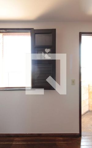 Casa à venda com 315m², 5 quartos e 3 vagasQuarto 1