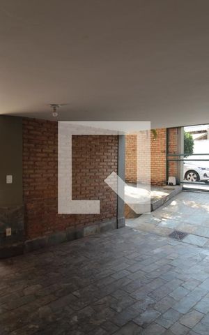 Casa à venda com 315m², 5 quartos e 3 vagasGaragem