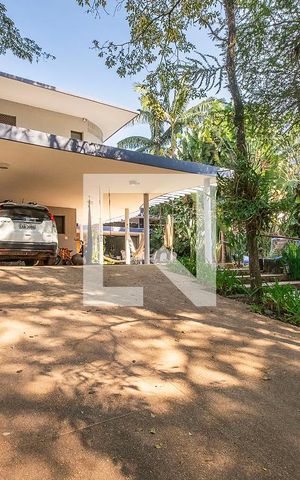 Casa à venda com 468m², 5 quartos e 4 vagasQuintal