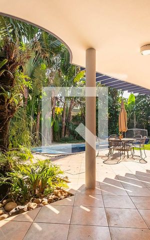 Casa à venda com 468m², 5 quartos e 4 vagasQuintal
