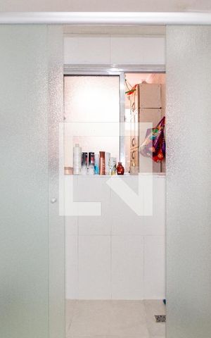 Apartamento à venda com 58m², 2 quartos e sem vagaBanheiro