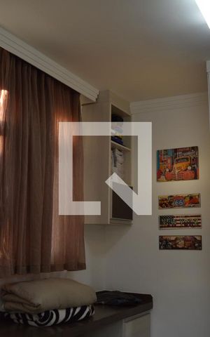 Casa de condomínio à venda com 160m², 3 quartos e 4 vagasCloset Suíte