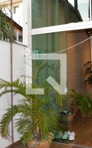 Casa de condomínio à venda com 160m², 3 quartos e 4 vagasÁrea gourmet