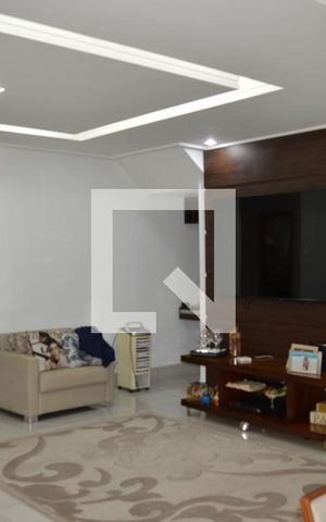 Casa de condomínio à venda com 160m², 3 quartos e 4 vagasSala
