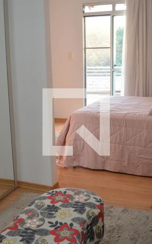 Casa de condomínio à venda com 160m², 3 quartos e 4 vagasCloset Suíte