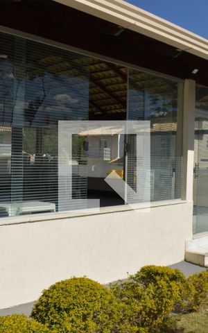 Casa de condomínio à venda com 160m², 3 quartos e 4 vagasÁrea comum - Salão de festas