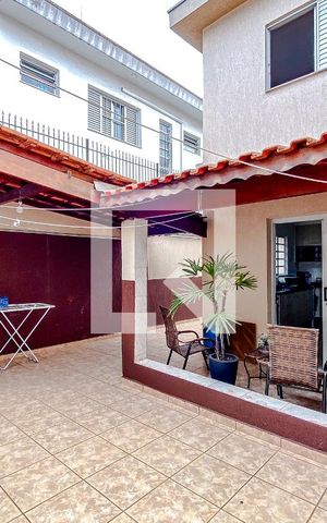 Casa à venda com 70m², 2 quartos e 2 vagasÁrea externa