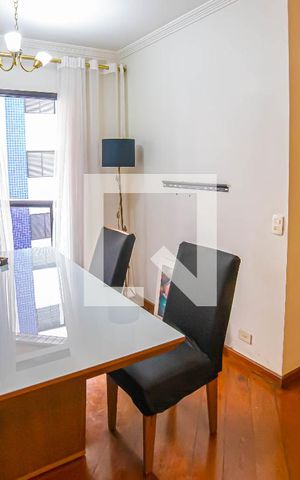 Apartamento à venda com 73m², 3 quartos e 1 vaga Apartamento à venda com 73m², 3 quartos e 1 vagaSala