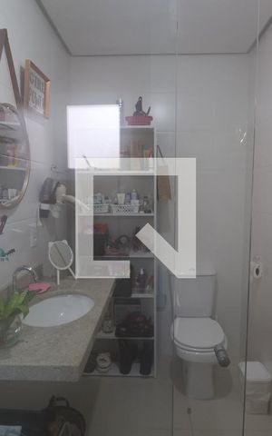 Casa de condomínio à venda com 151m², 3 quartos e 2 vagasBanheiro da Suíte 1