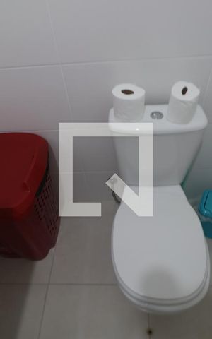 Casa de condomínio à venda com 151m², 3 quartos e 2 vagasBanheiro