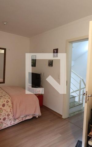 Casa de condomínio à venda com 151m², 3 quartos e 2 vagasQuarto