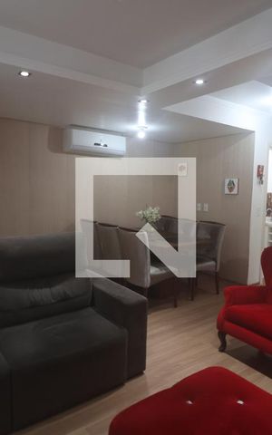 Casa de condomínio à venda com 151m², 3 quartos e 2 vagasSala