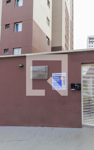 Apartamento à venda com 37m², 2 quartos e sem vaga Apartamento à venda com 37m², 2 quartos e sem vagaFachada