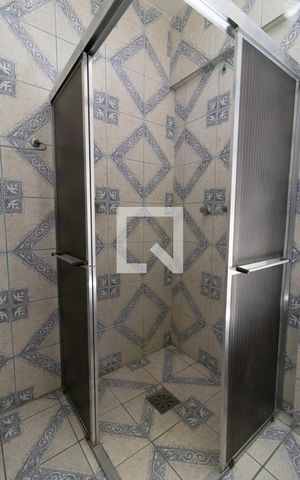 Apartamento para alugar com 180m², 3 quartos e sem vaga Apartamento para alugar com 180m², 3 quartos e sem vagaBanheiro 2
