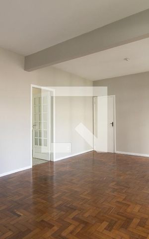 Apartamento para alugar com 180m², 3 quartos e sem vaga Apartamento para alugar com 180m², 3 quartos e sem vagaSala