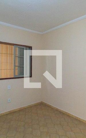 Casa para alugar com 239m², 4 quartos e 1 vagaQuarto 1