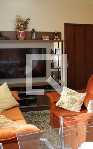 Casa à venda com 120m², 3 quartos e 2 vagasSala