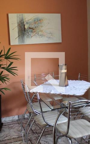 Casa à venda com 120m², 3 quartos e 2 vagasSala