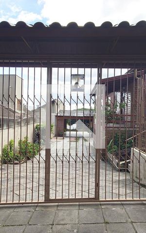 Casa para alugar com 78m², 1 quarto e 1 vaga Casa para alugar com 78m², 1 quarto e 1 vagaFachada