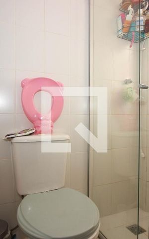 Apartamento para alugar com 74m², 2 quartos e 1 vaga Apartamento para alugar com 74m², 2 quartos e 1 vagaBanheiro da Suíte 2