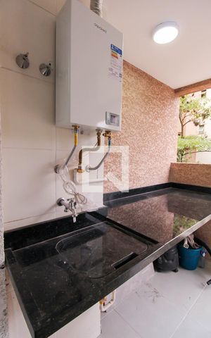 Apartamento para alugar com 42m², 2 quartos e 1 vaga Apartamento para alugar com 42m², 2 quartos e 1 vagaÁrea de Serviço