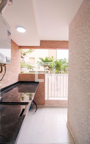 Apartamento para alugar com 42m², 2 quartos e 1 vaga Apartamento para alugar com 42m², 2 quartos e 1 vagaÁrea de Serviço